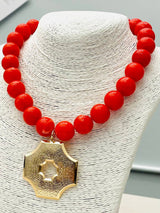 Two Forty Two | CHIC | Quatrefoil Pendant on Beaded Necklace - Marbled Red