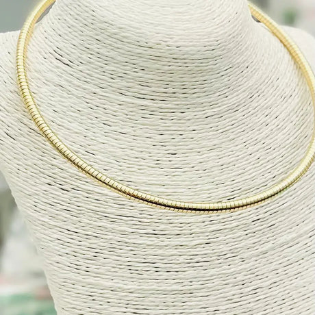 Two Forty Two | Chic - Simple Serpentine Collar