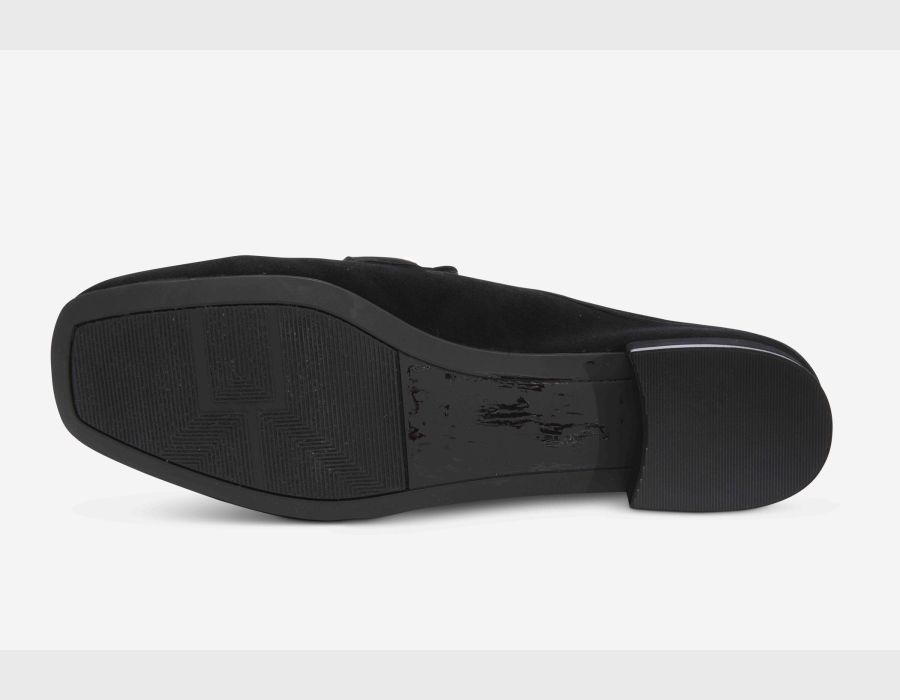 Vaneli | Shaine Black Suede