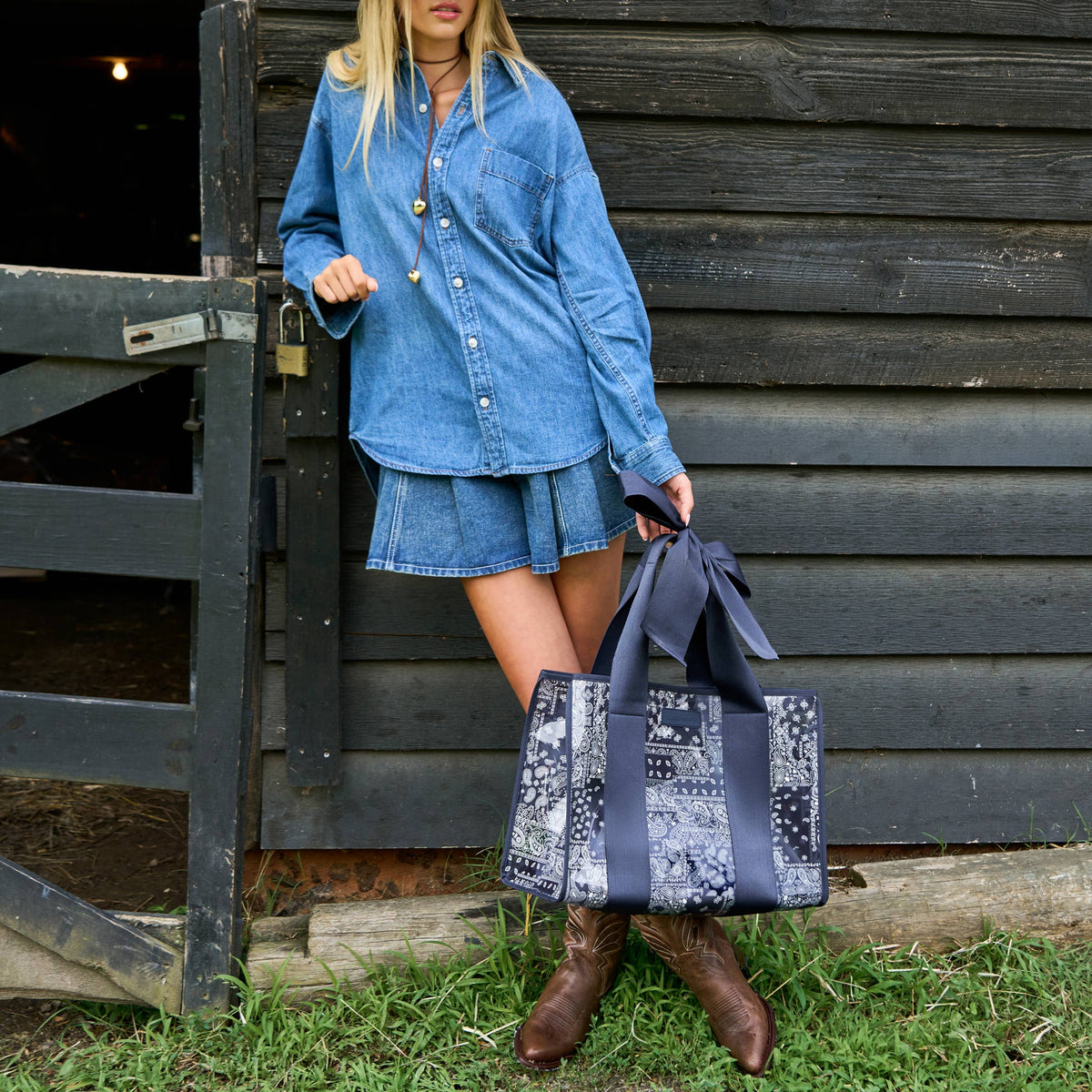 Case-Mate | Navy Bandana Bow Jelly Tote Bag