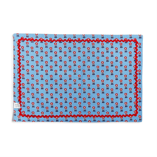Two's Company | Red, White and Bloom Set of 4 Double-Sided Fabric Placemat