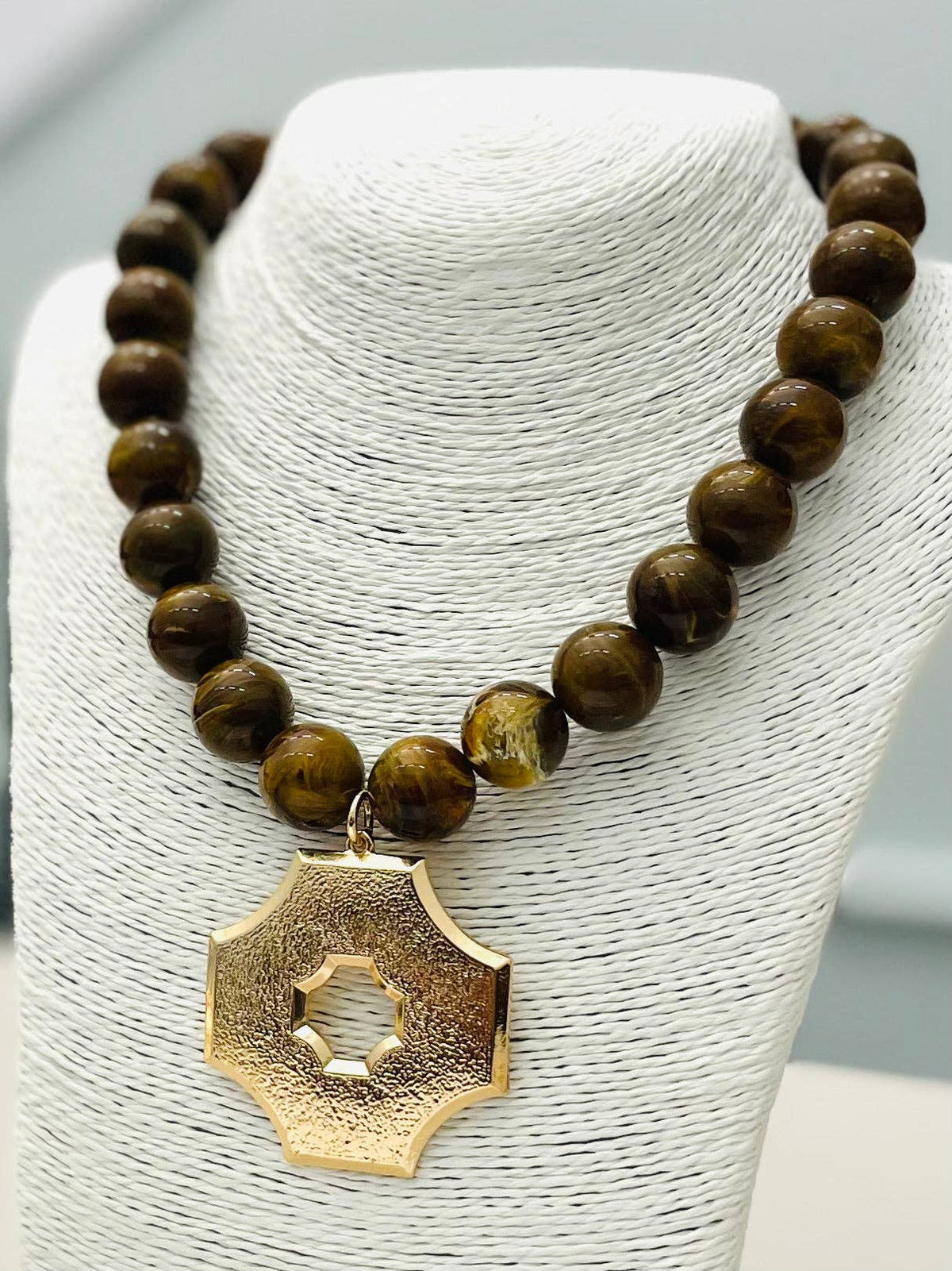 Two Forty Two | CHIC | Pendant on Beaded Necklace - Marbled Tortoise