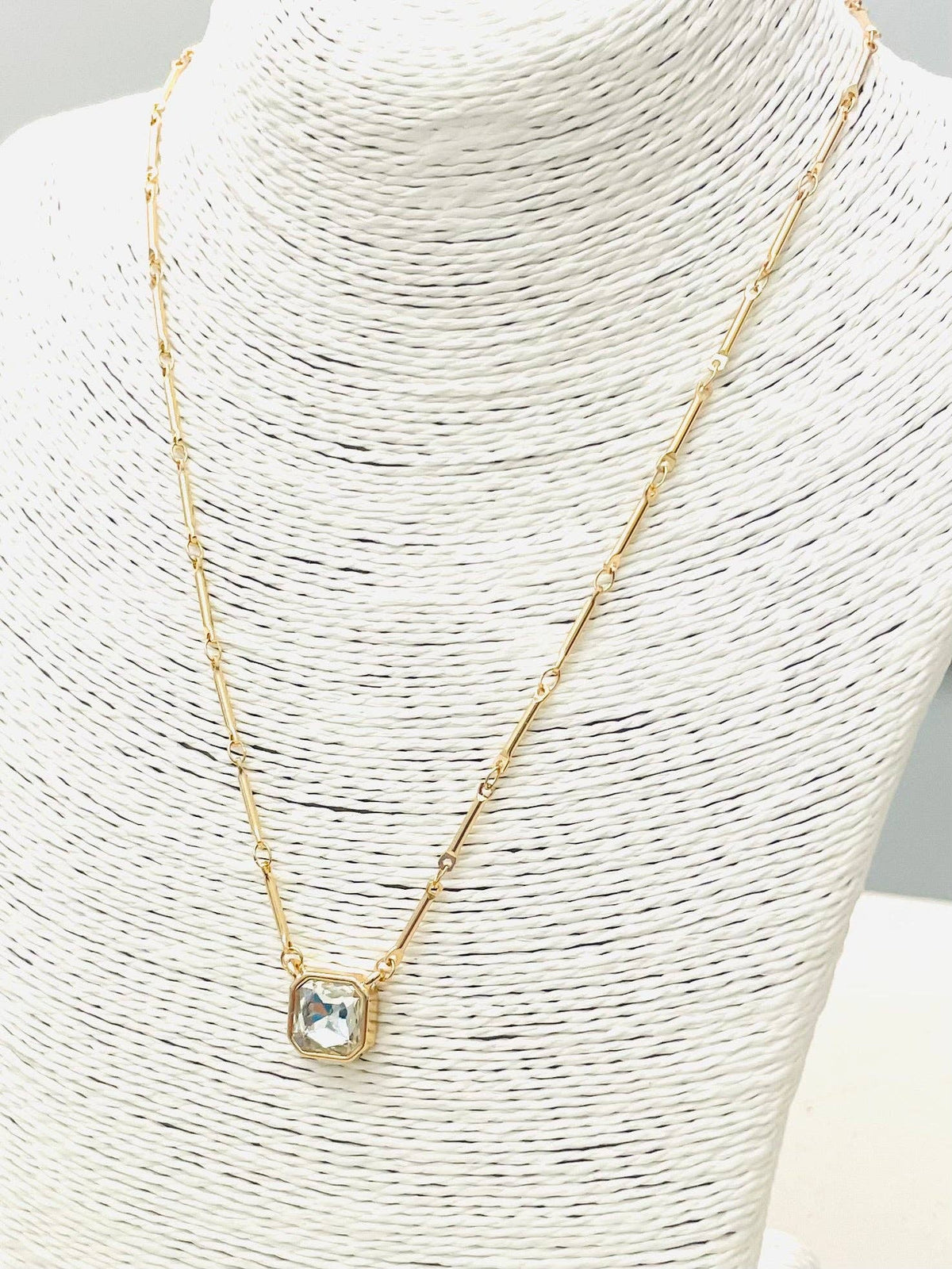 Two Forty Two | CHIC | Simple Elegance Necklace - Gold/Clear CZ