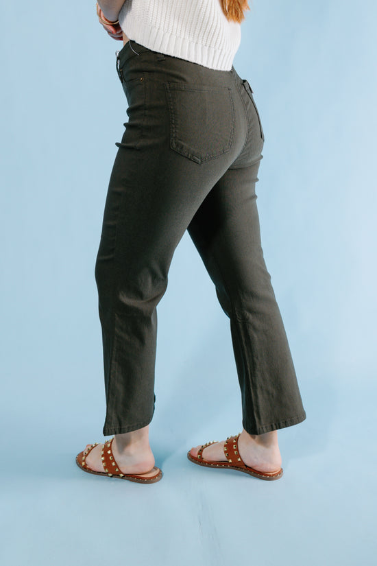 YMI | Hyperstretch Crop Kick Flare Pant