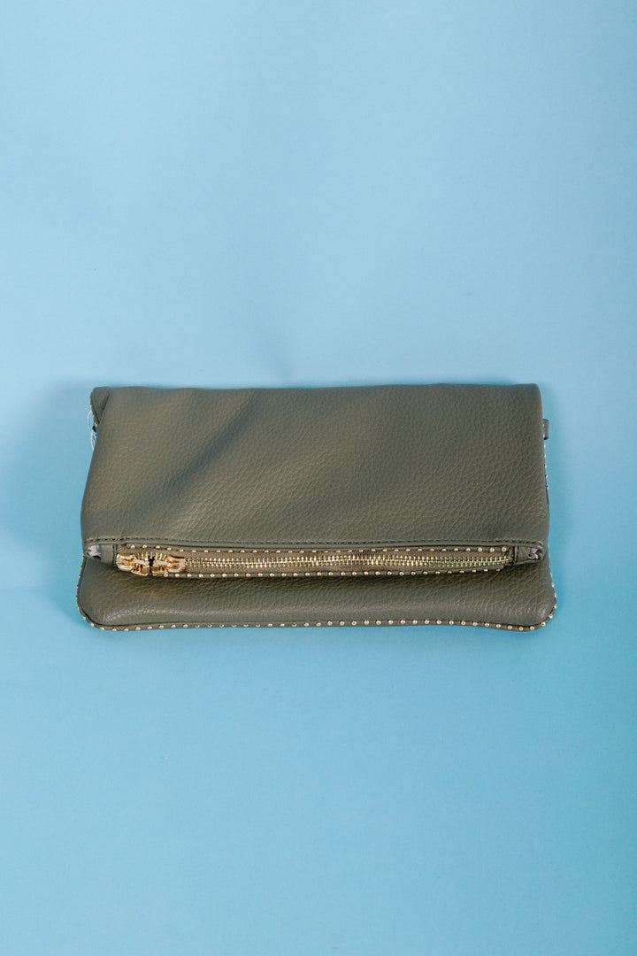 Jen & Co. | Riley 3 Compartment Crossbody/Wristlet - Olive