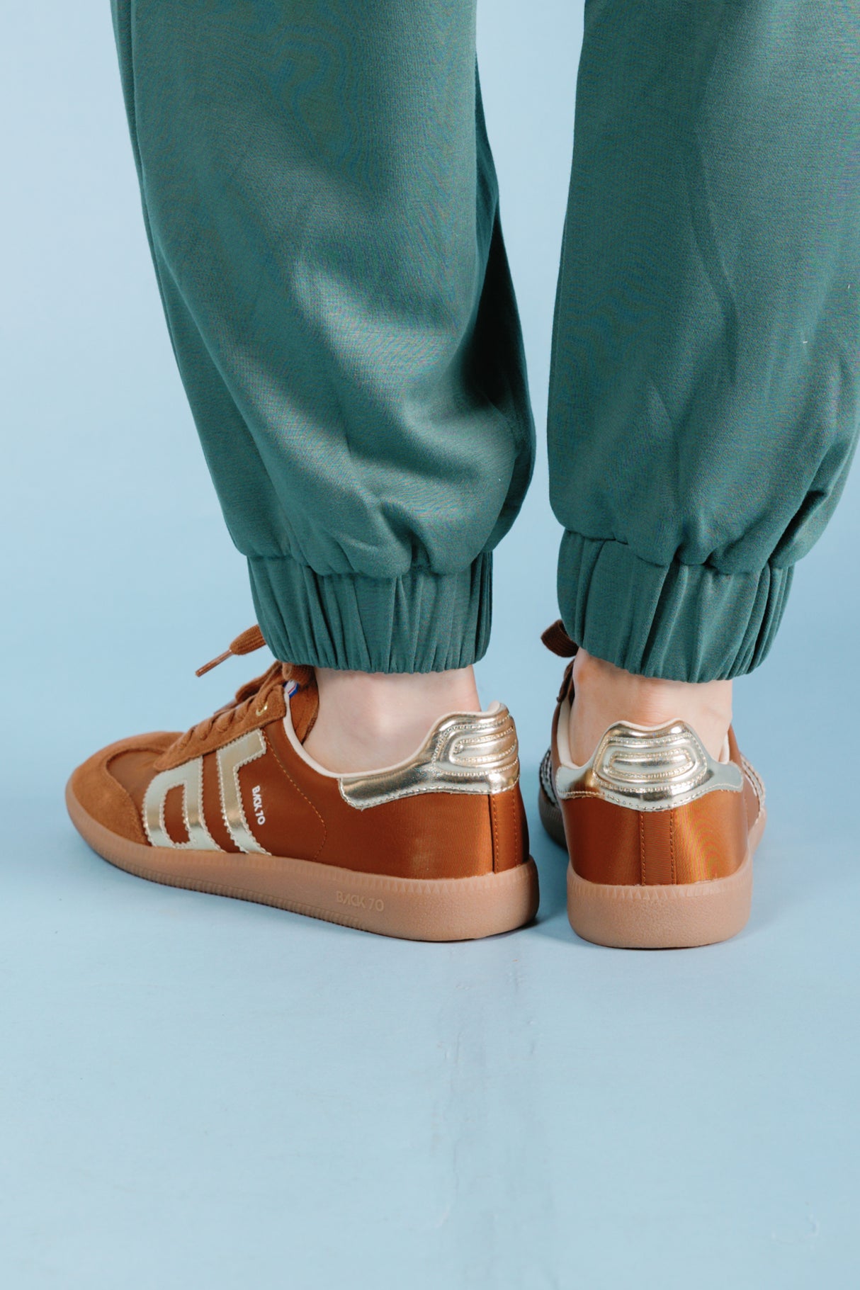 Back 70 | Ghost Sneaker - Brown