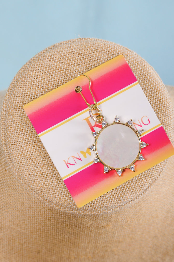 Knotty Bling | Mother Of Pearl Sunburst Medallion