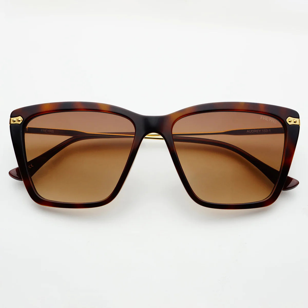 Load image into Gallery viewer, Freyrs Audrey Sunglasses

