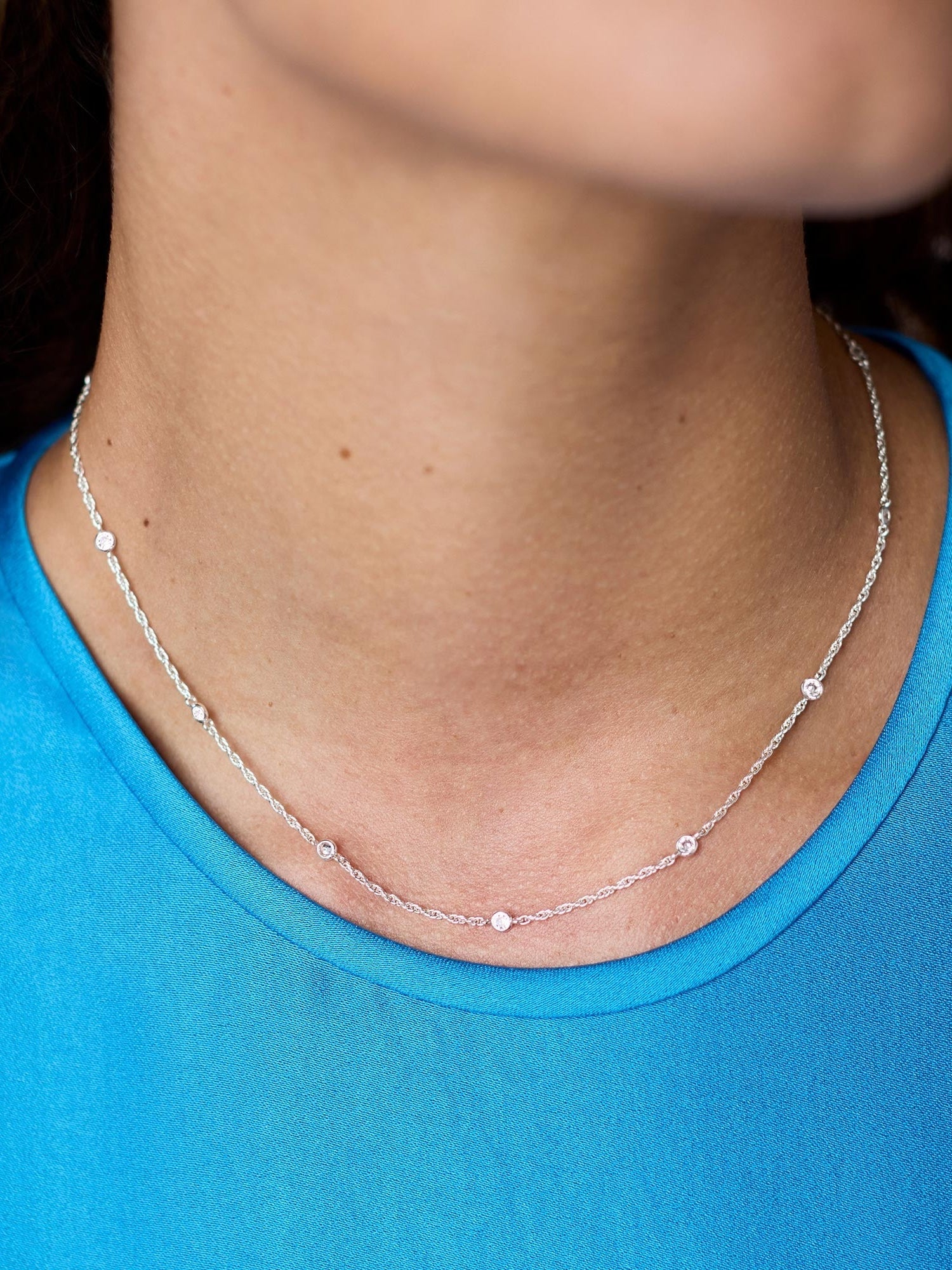 Julie Vos | Celeste Delicate Station Necklace