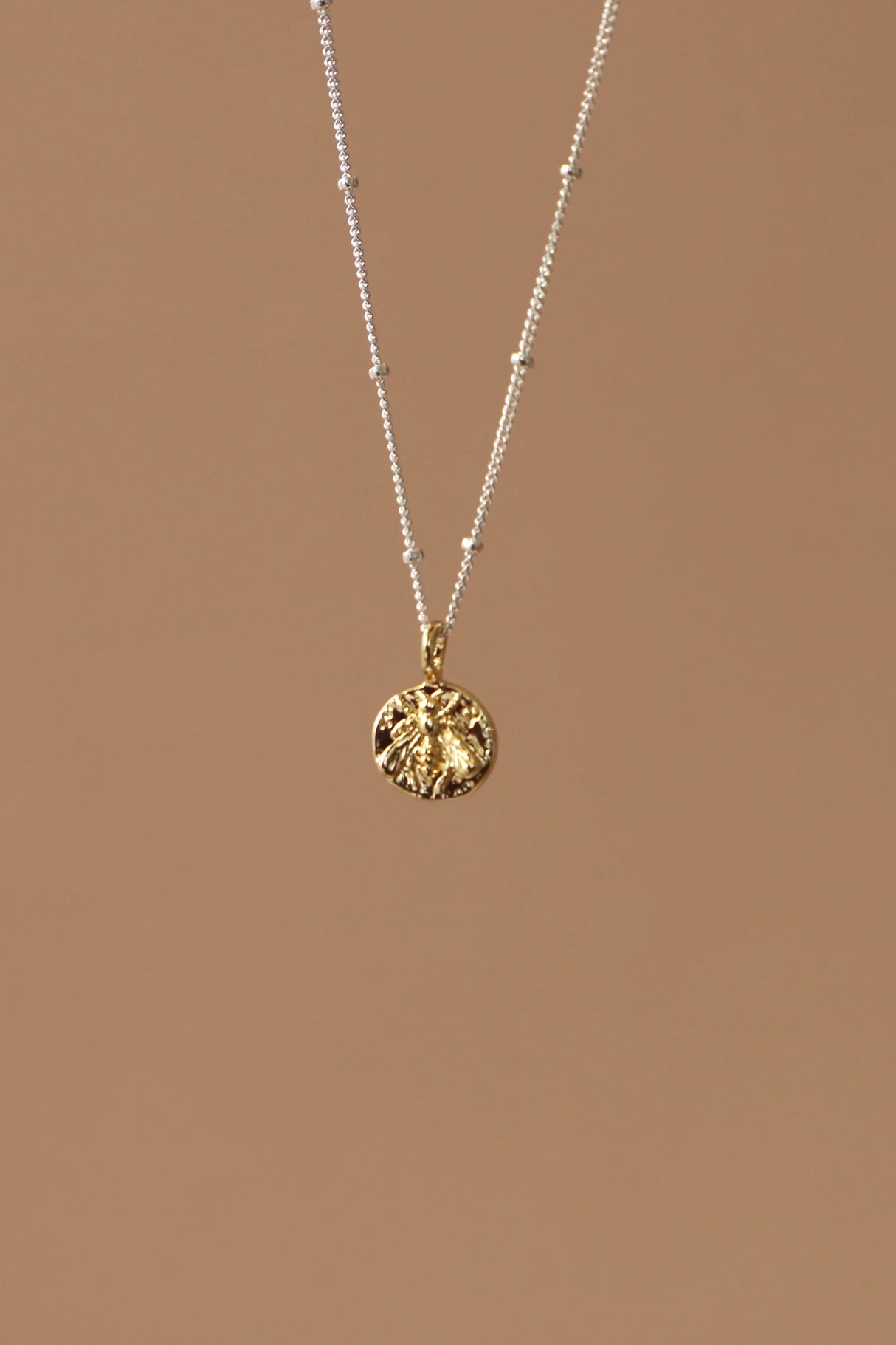 Katie Waltman | MINI BEE MEDALLION NECKLACE