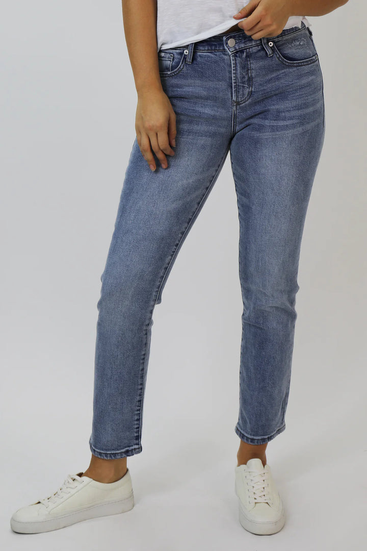 Dear John Denim | Blaire Urban Bay Straight Jeans