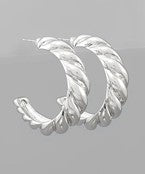 Madison's Exclusive | Twist Circle Hoops