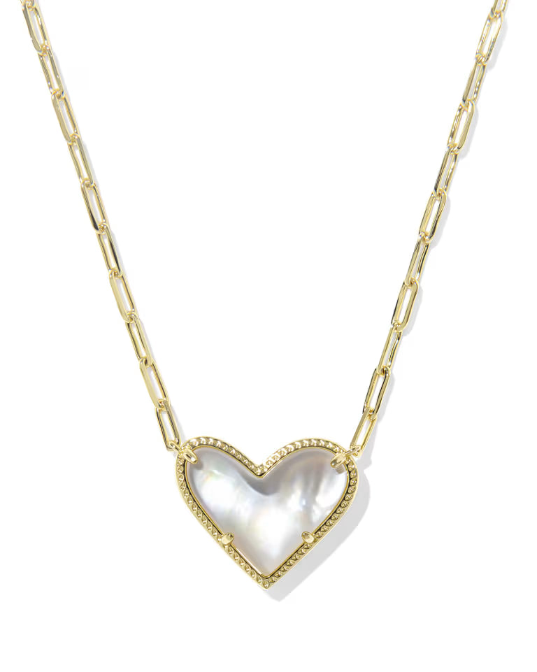 Kendra Scott | Ari Heart Statement Gold Short Pendant Necklace