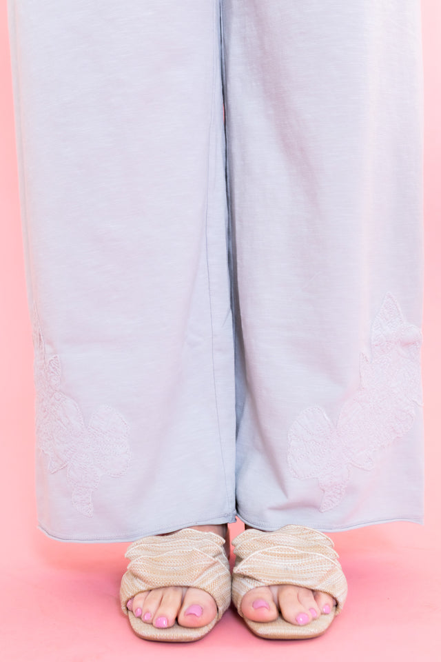 Chic Appliqué Cotton Pant