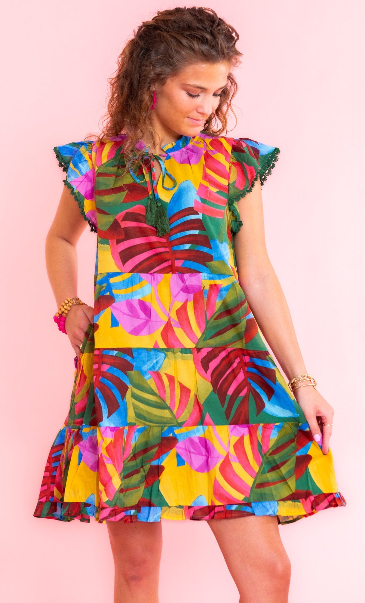 Novi Tropical Yodi Shift Mini Dress