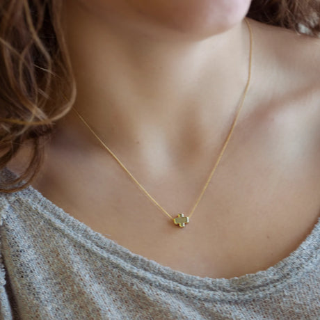 Lenny & Eva | Faith Over Fear Cross Necklace