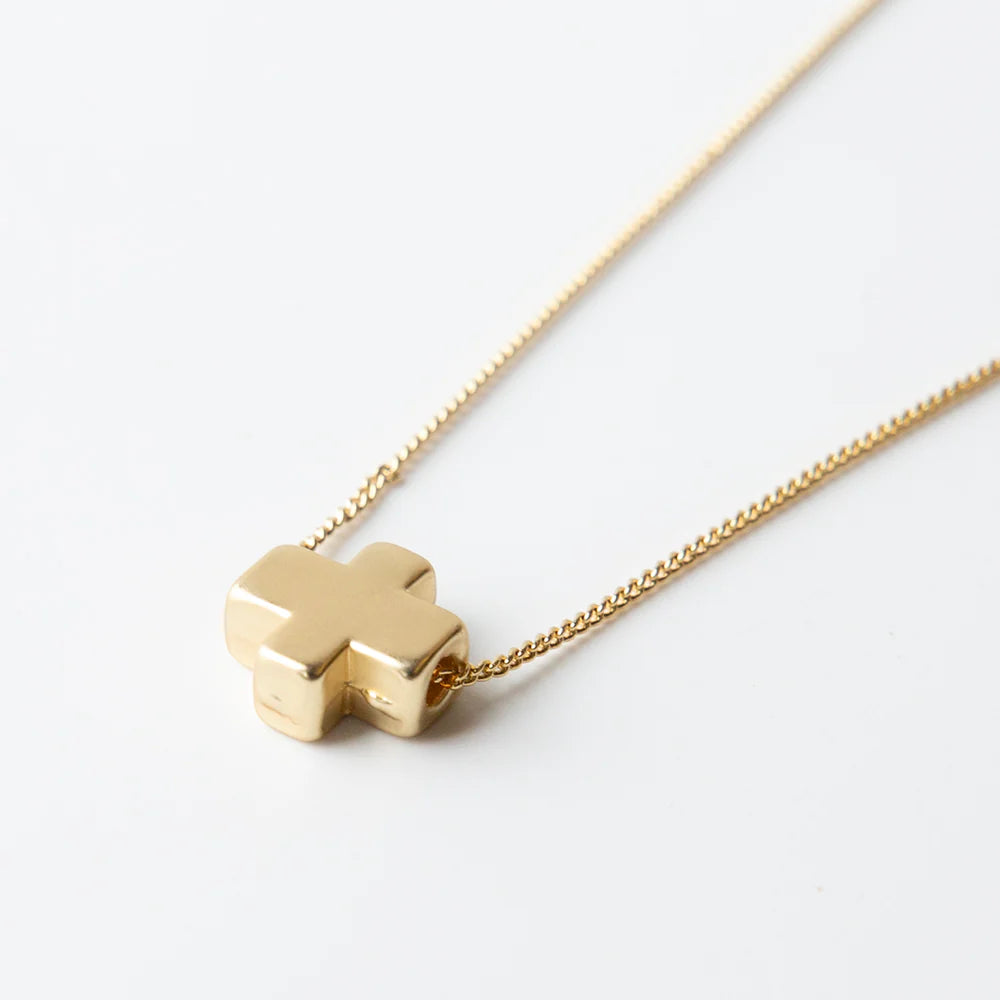 Lenny & Eva | Faith Over Fear Cross Necklace