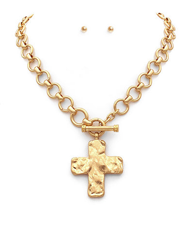 Madison's Exclusive | Chucky Cross & Chain Toggle Necklace Set