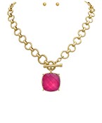 Madison's Exclusive | Stone Pendant Set