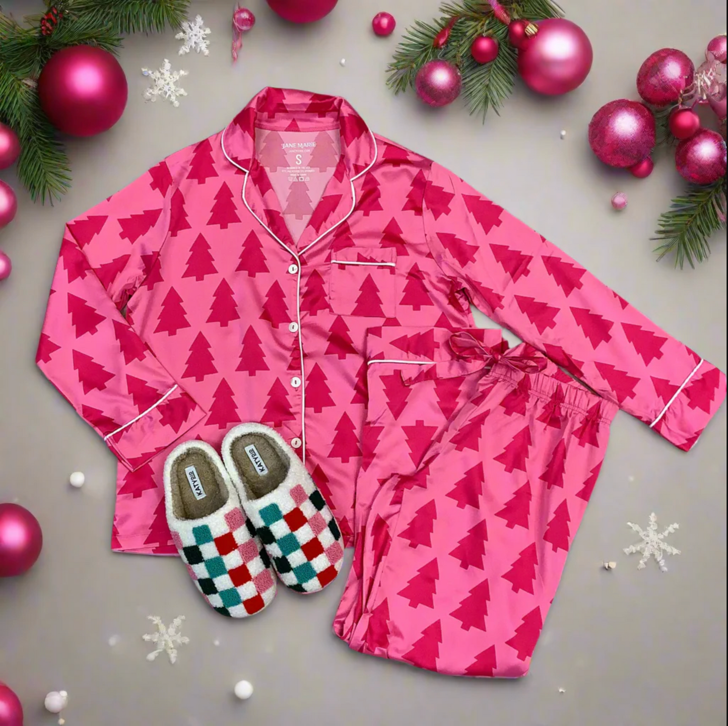 Dreaming of a Pink Christmas Pajama Set