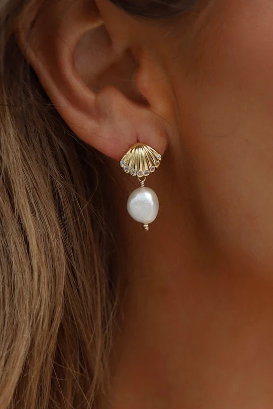 Katie Waltman | SEASIDE SHELL PEARL STUDS