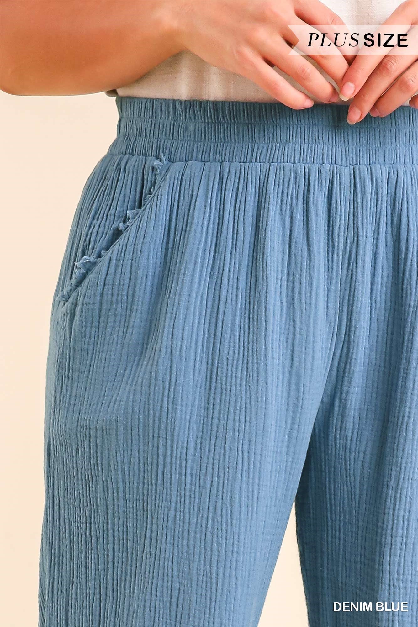 Load image into Gallery viewer, Capri Cropped Pant
