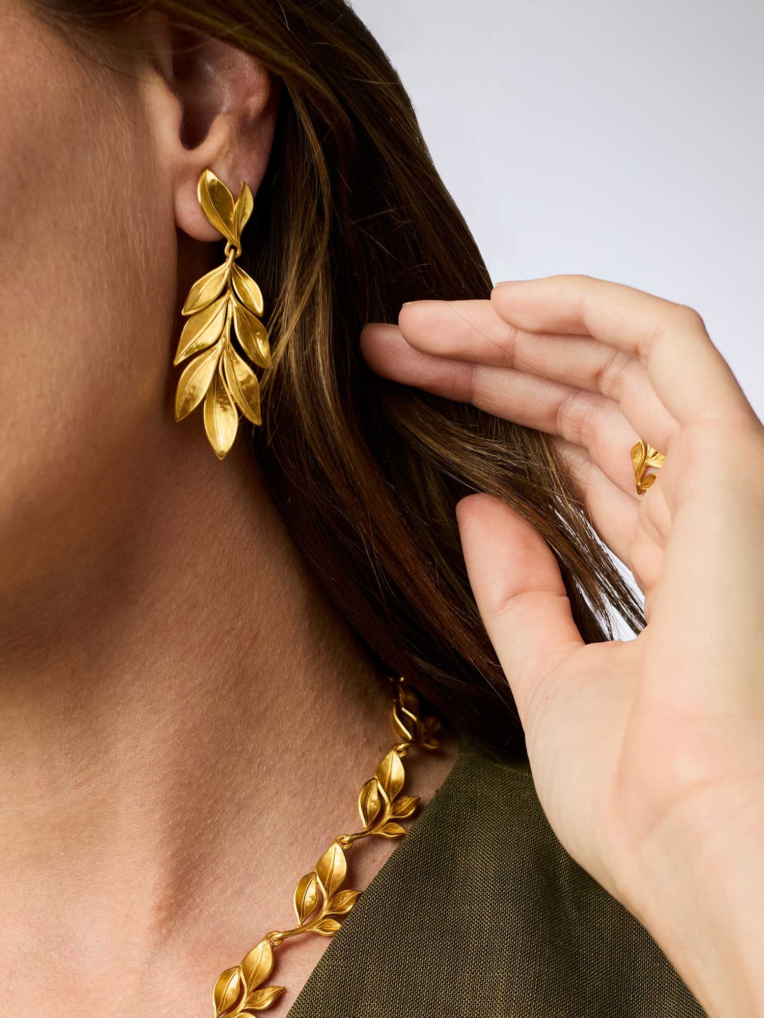 Julie Vos | Willow Statement Earring
