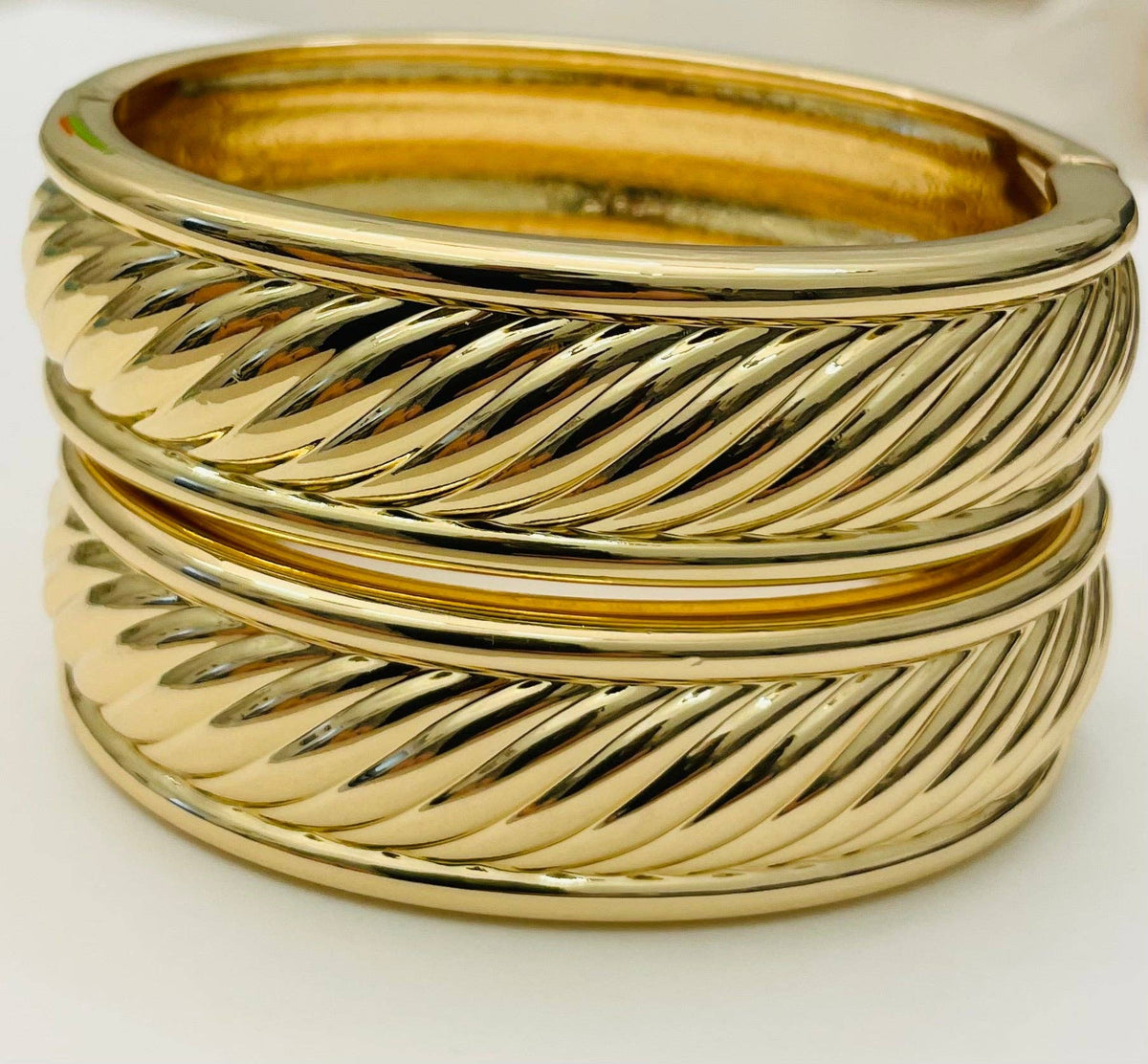 Two Forty Two | CHIC | Classic Hinged Bracelet - Gold