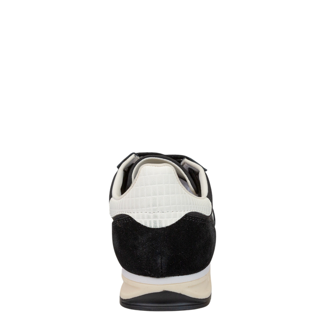 Back70 | Barkley Jogger in Black Sneaker