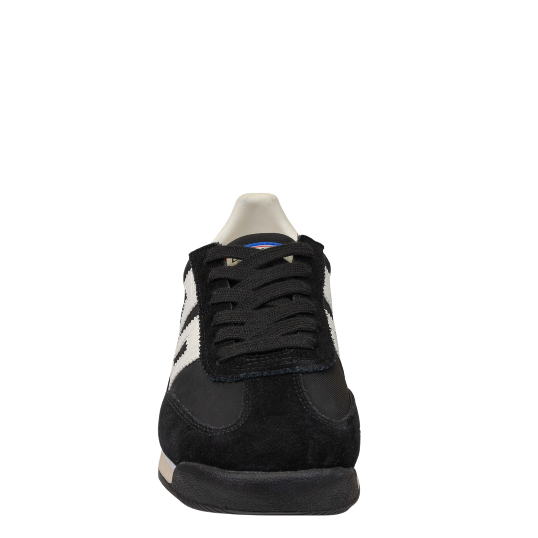 Back70 | Barkley Jogger in Black Sneaker