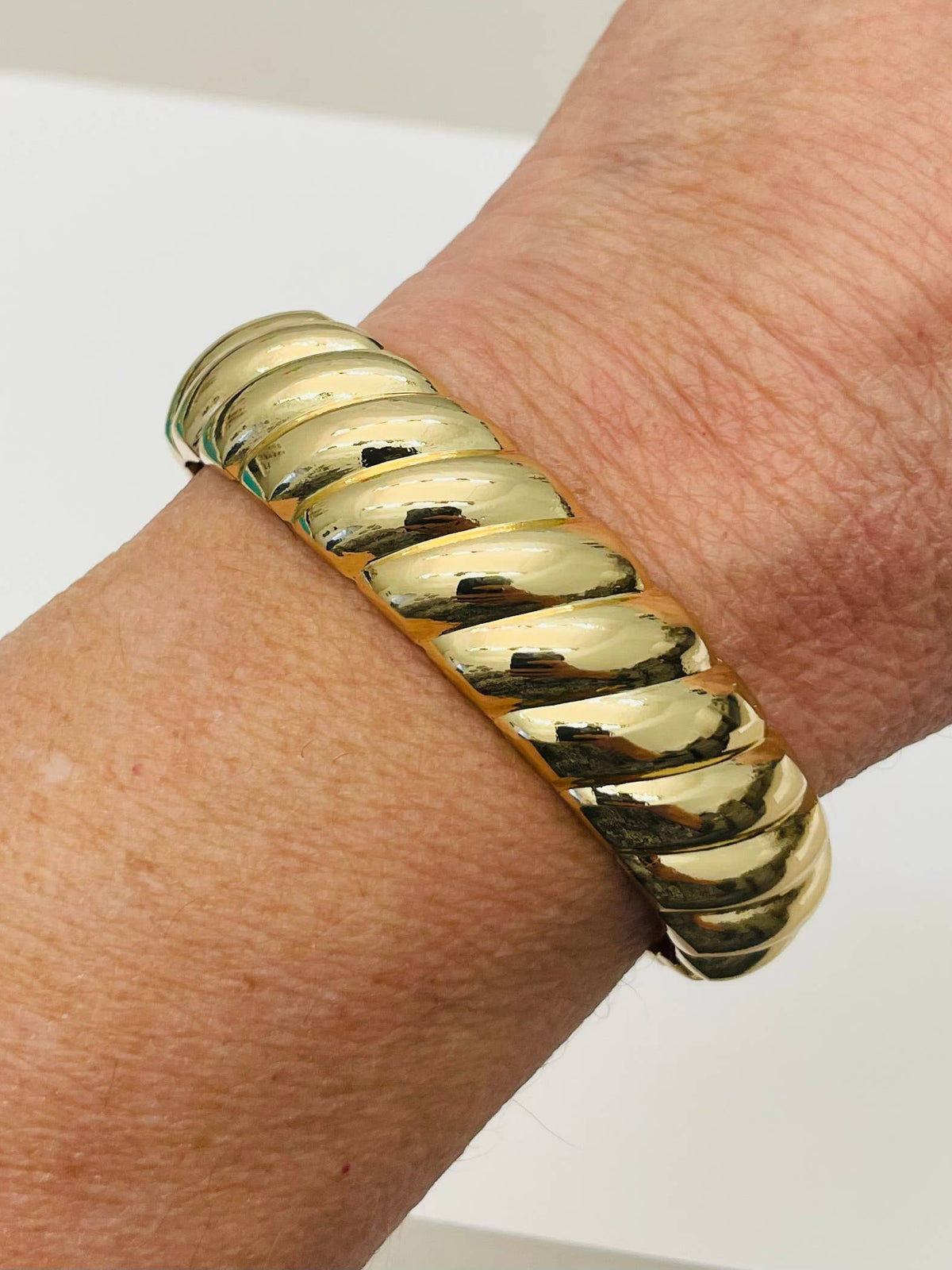 Two Forty Two | CHIC | Cable Hinge Bracelet - Gold