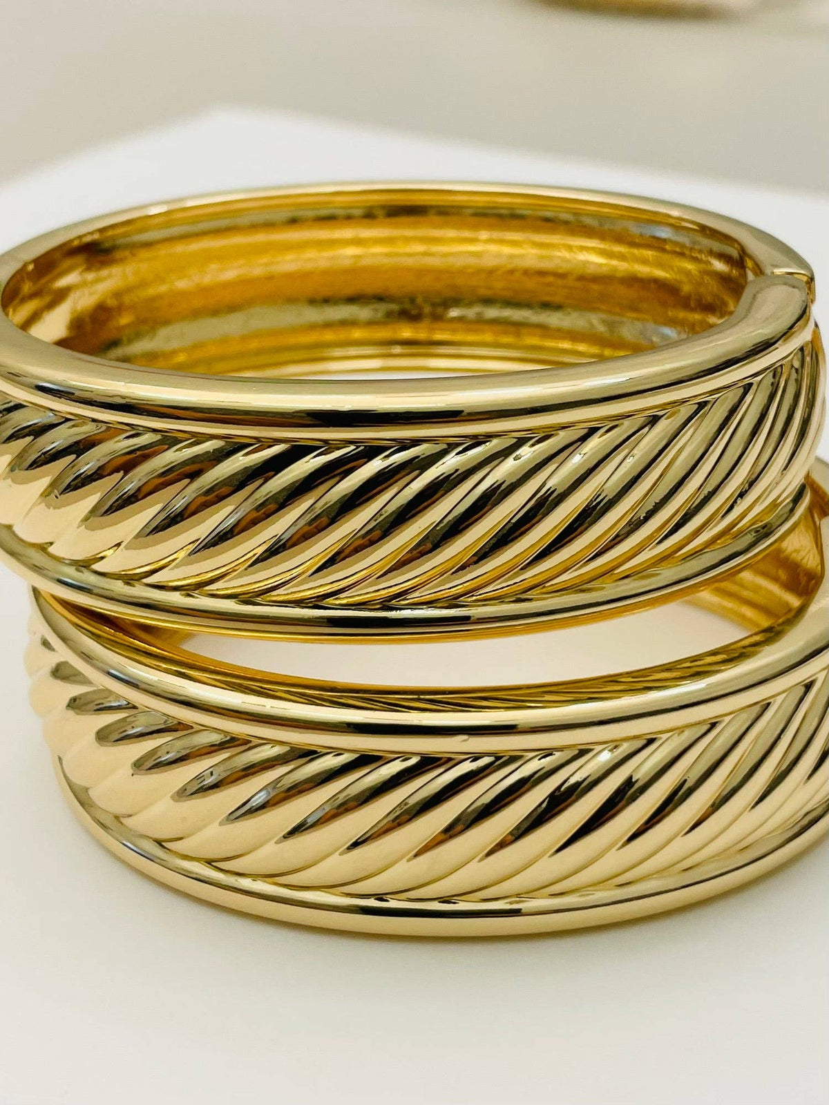 Two Forty Two | CHIC | Classic Hinged Bracelet - Gold