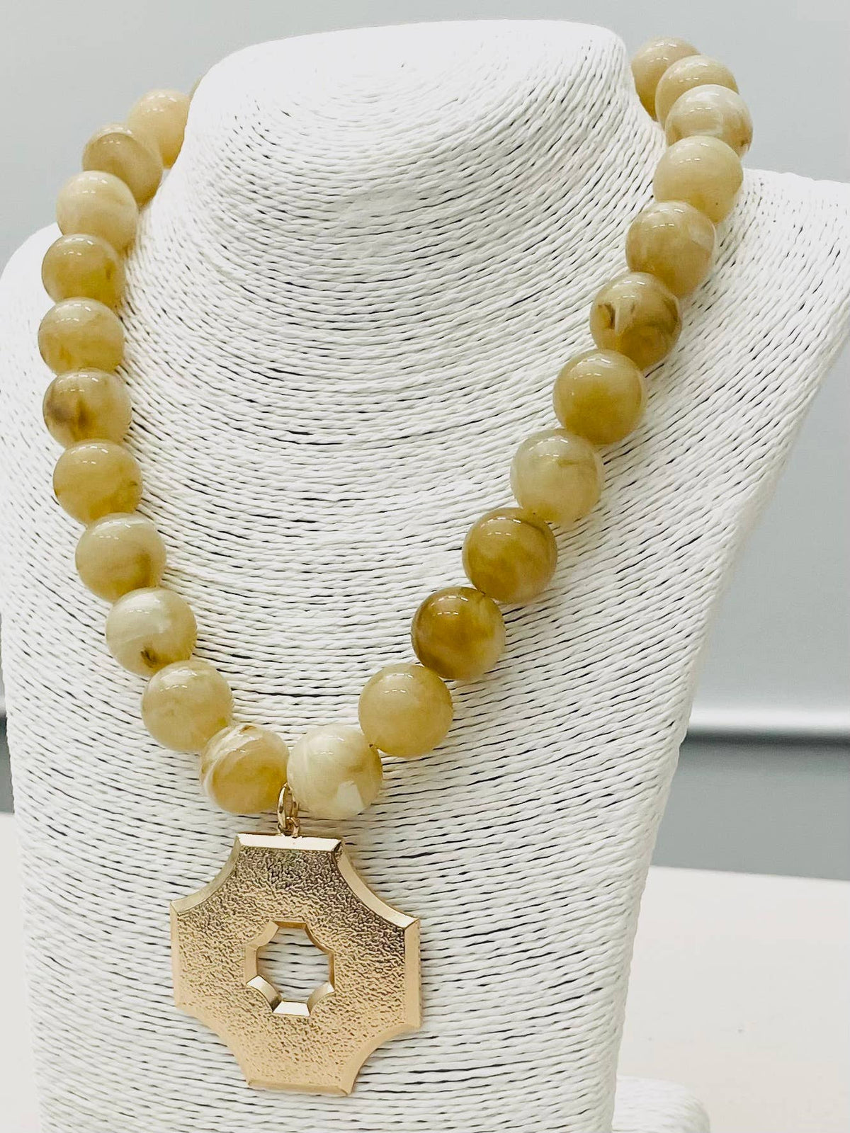 Two Forty Two | CHIC | Pendant on Beaded Necklace - Marbled Sand