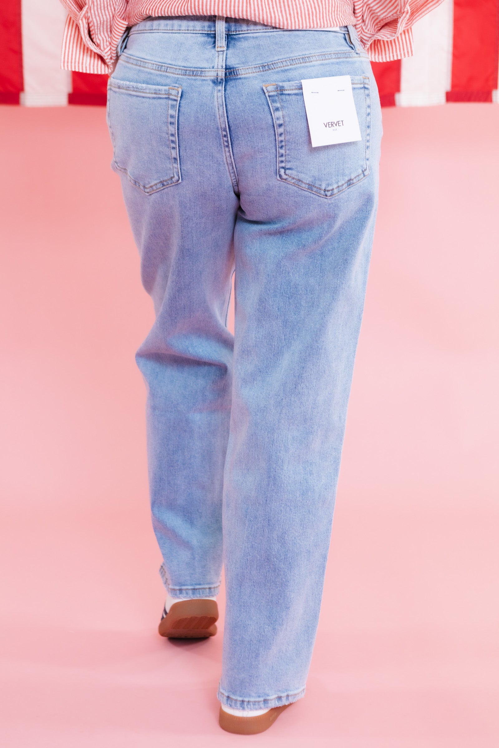 Vervet | Mid Rise Light Wash Dad Jeans