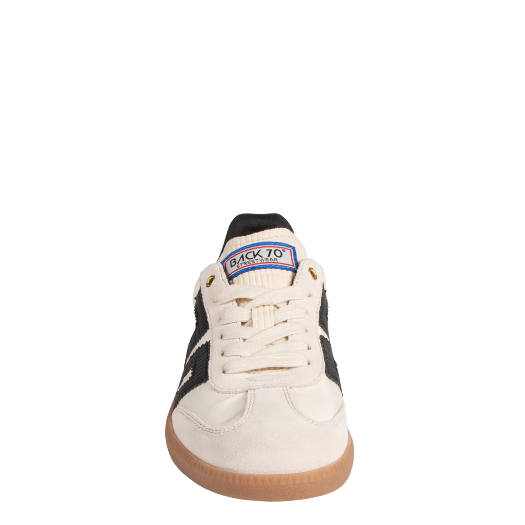 Back 70 | GHOST 2513 in BEIGE BLACK Sneakers