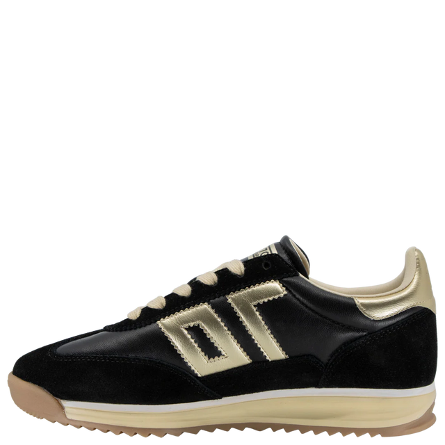 Back 70 | Jogger N Sneakers in Black Gold