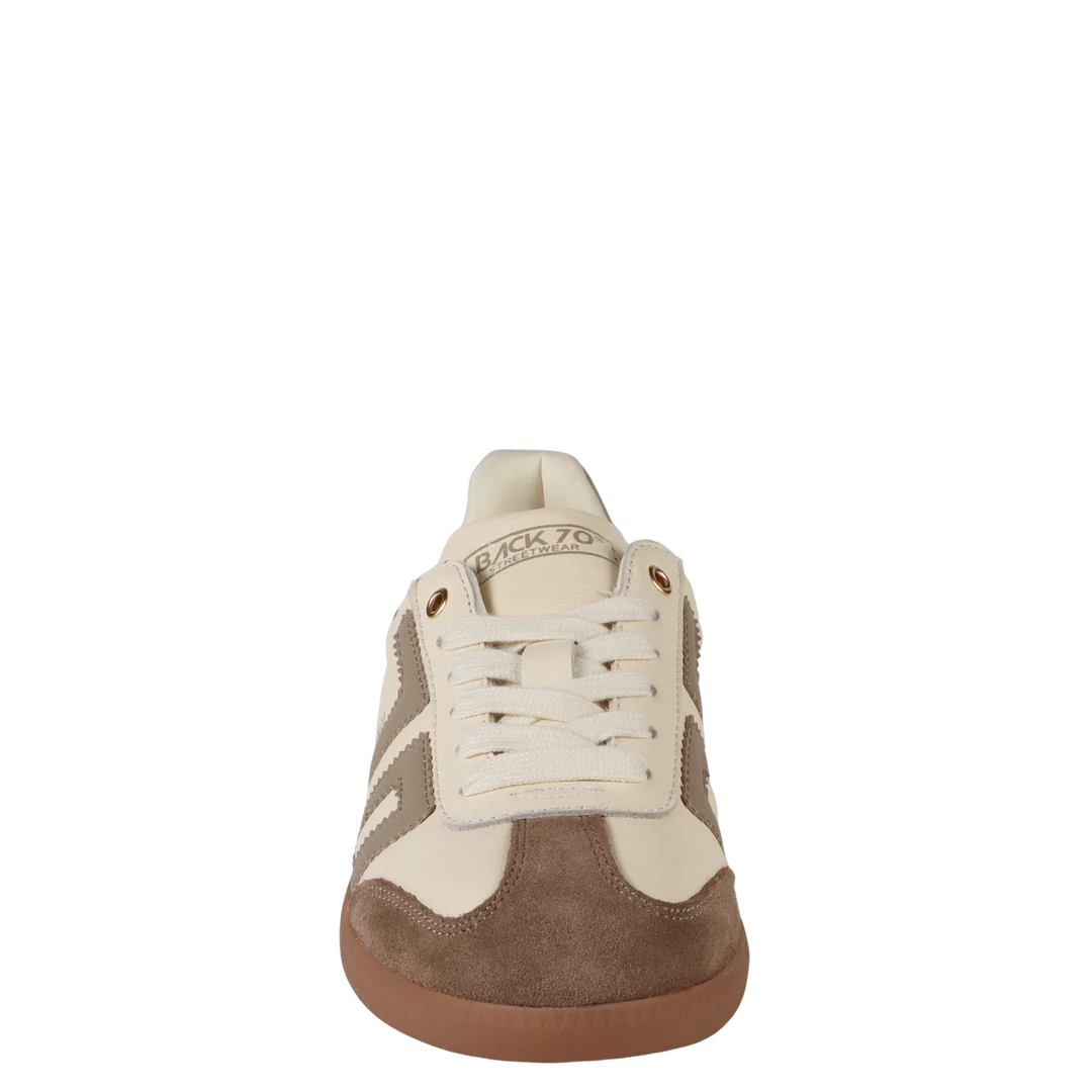 Back 70 | Cloud NM Sneakers in Milk Taupe