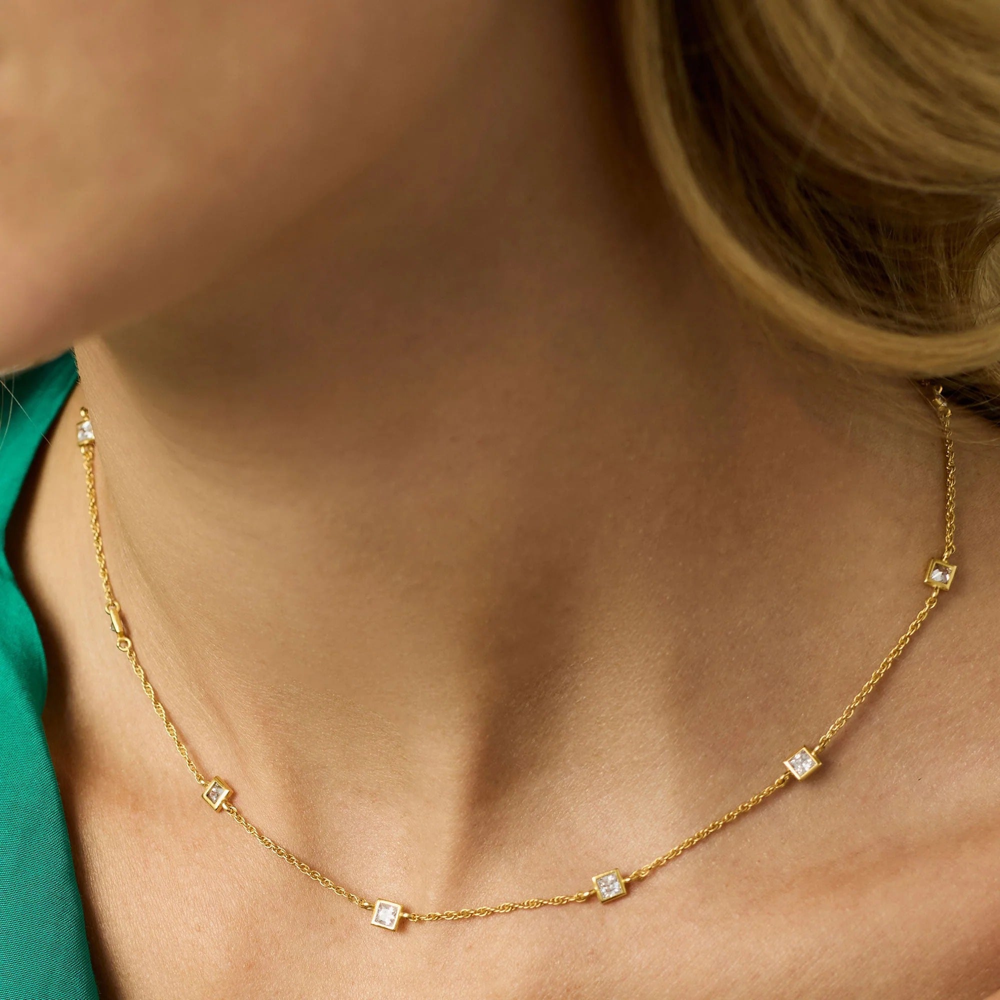 Julie Vos | Jolie Delicate Station Necklace