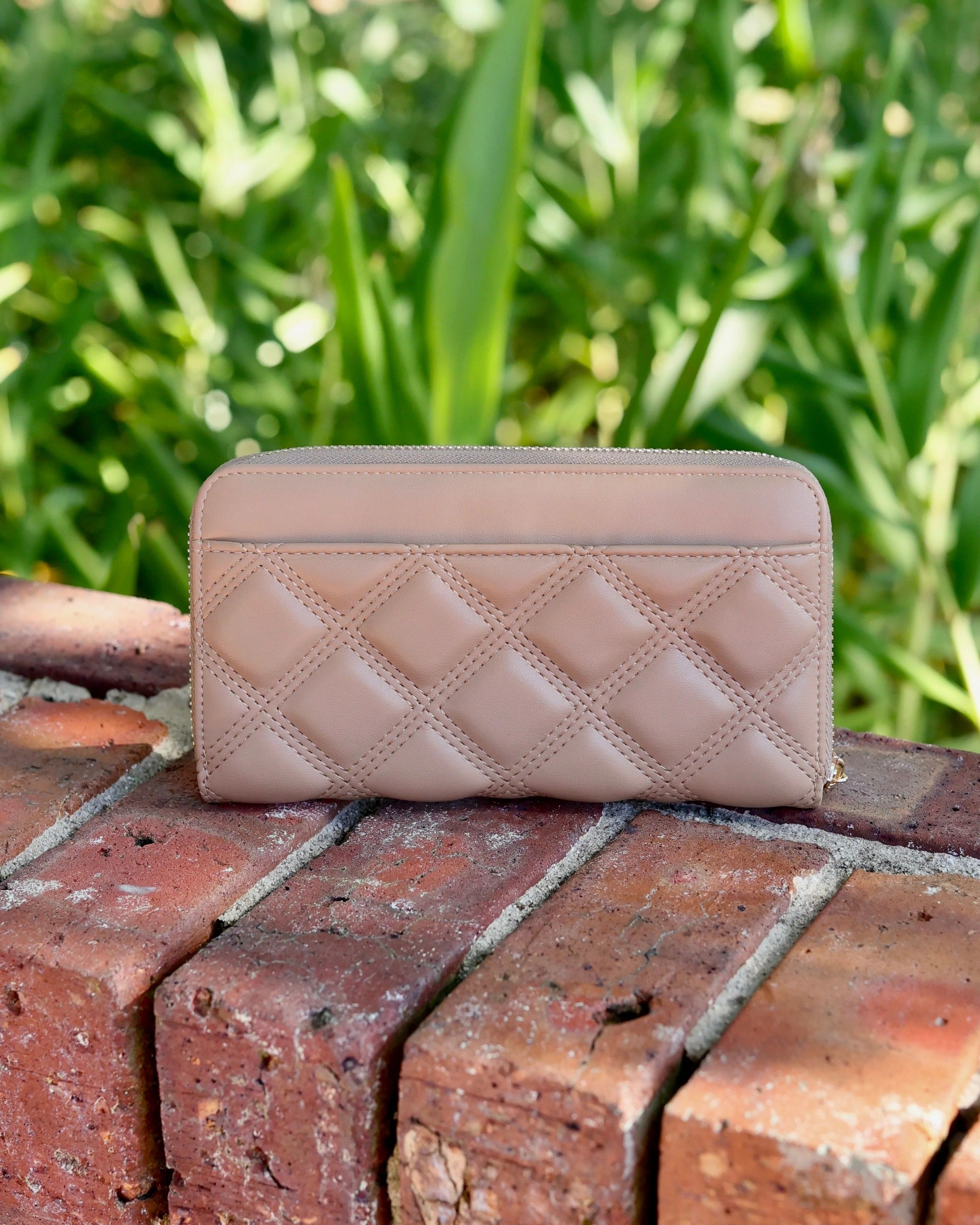 Caroline Hill | Penelope Wallet- Latte DQ