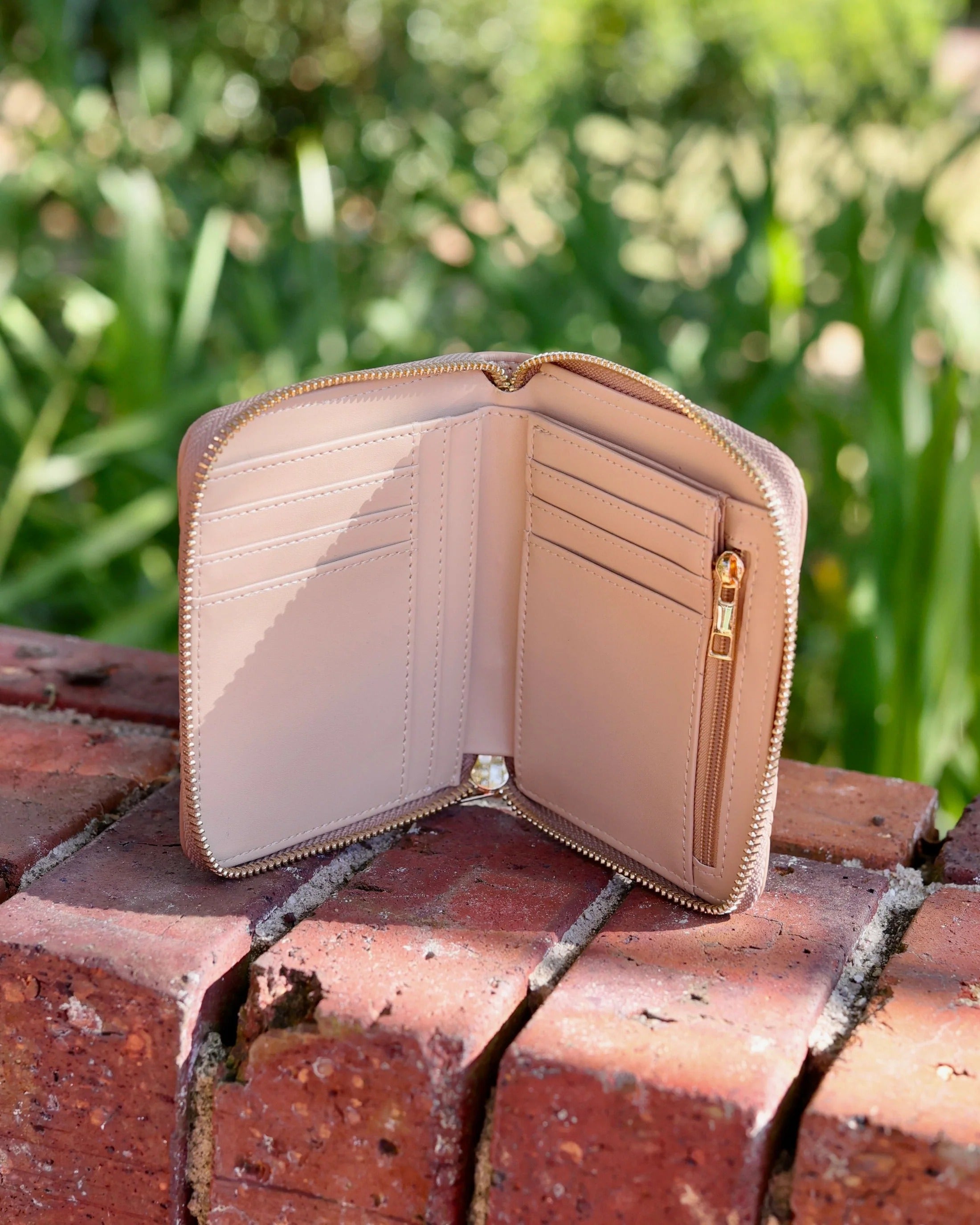 Caroline Hill | Blakley Wallet in Latte DQ