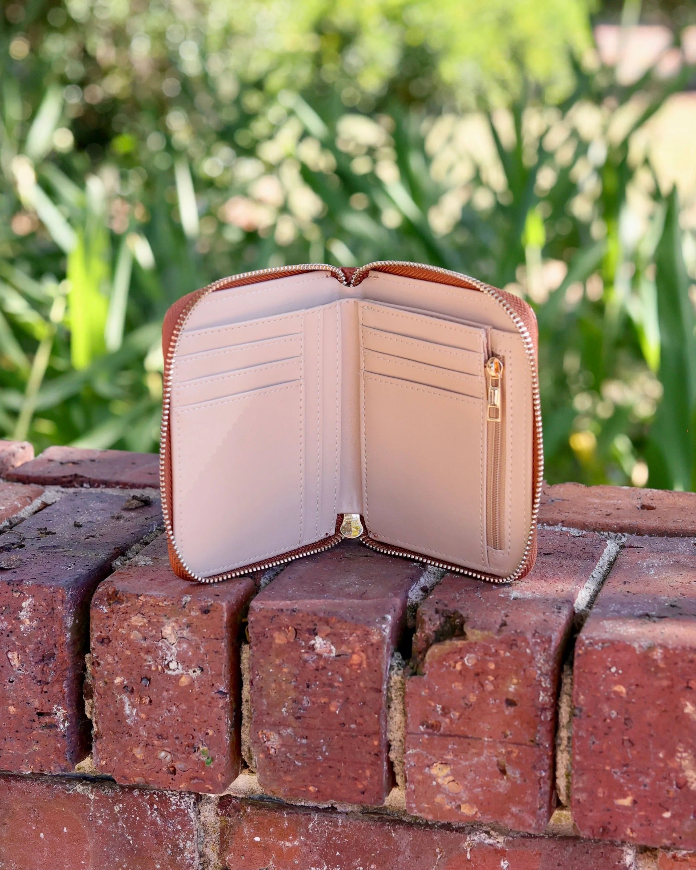 Caroline Hill | Blakely Wallet- Saddle EC