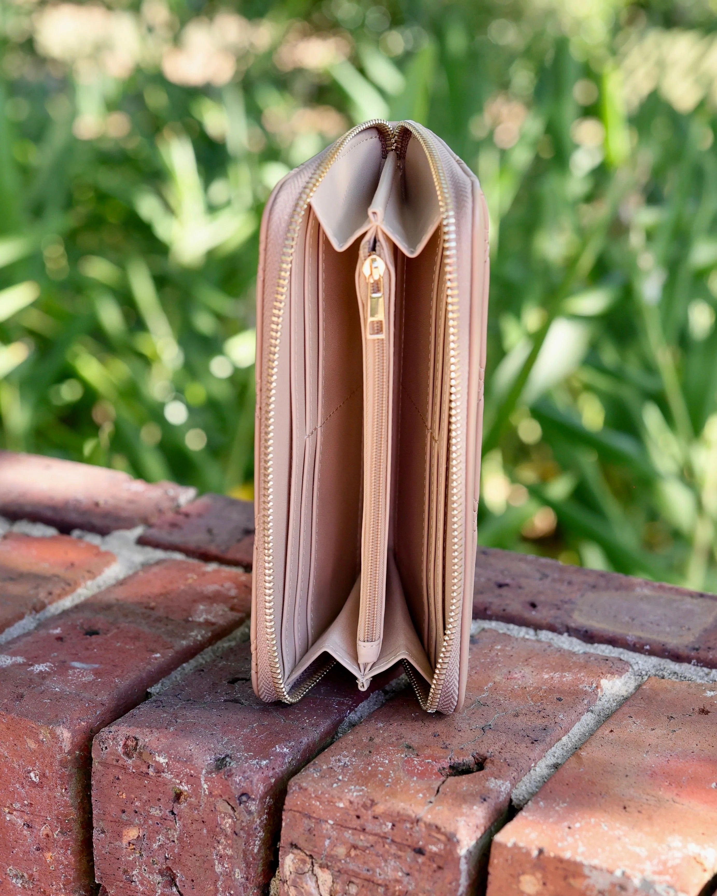 Caroline Hill | Penelope Wallet- Latte DQ