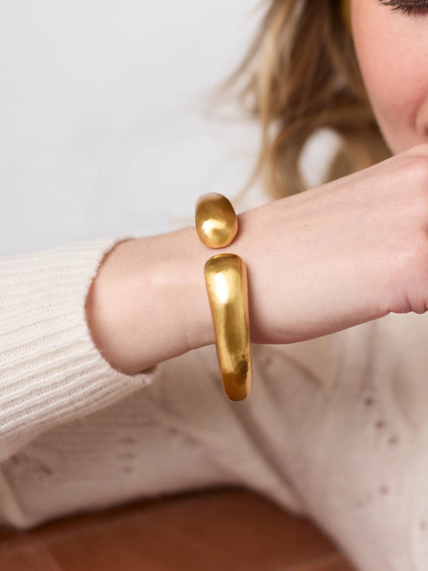 Julie Vos | Solara Demi Cuff