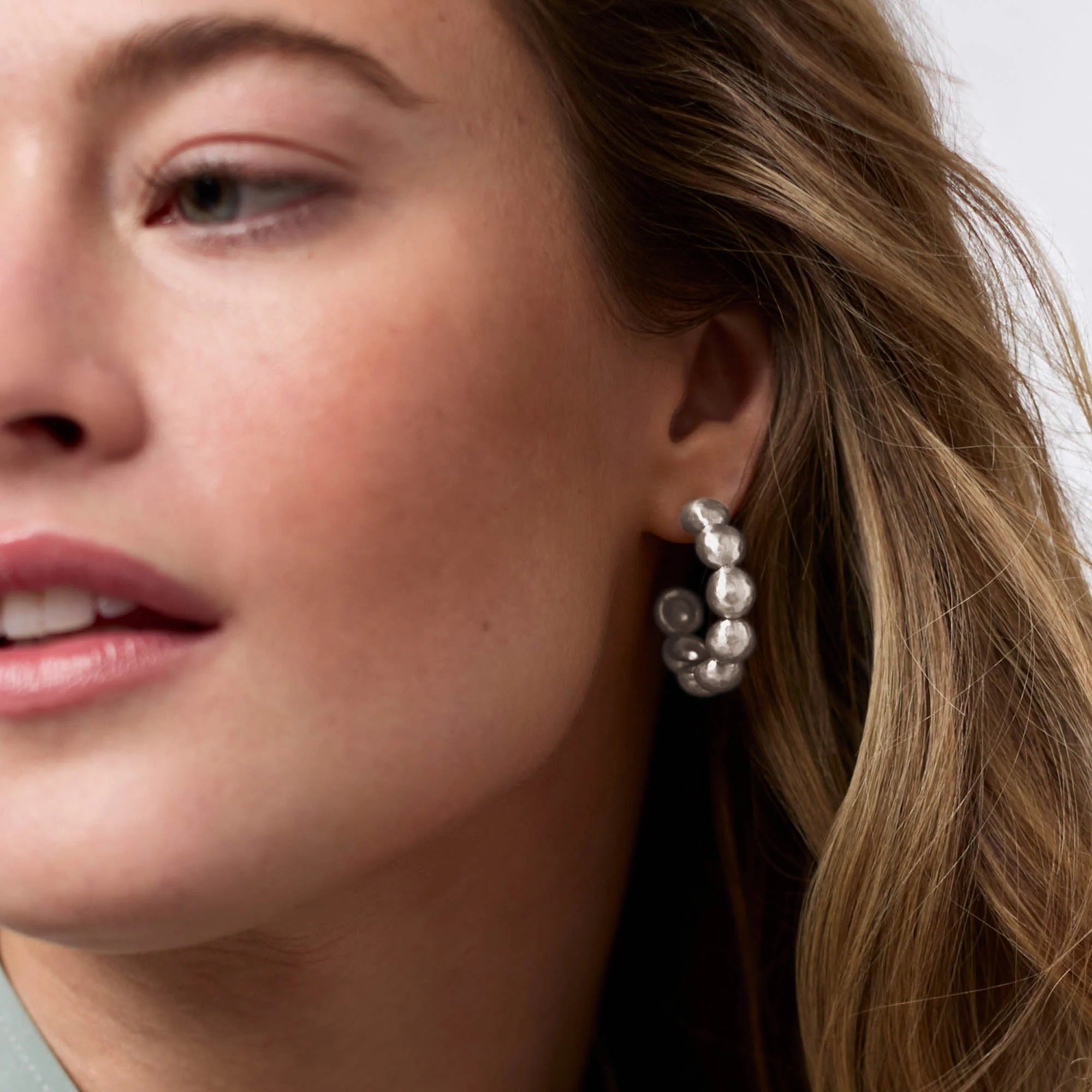 Julie Vos | Solara Nova Hoop