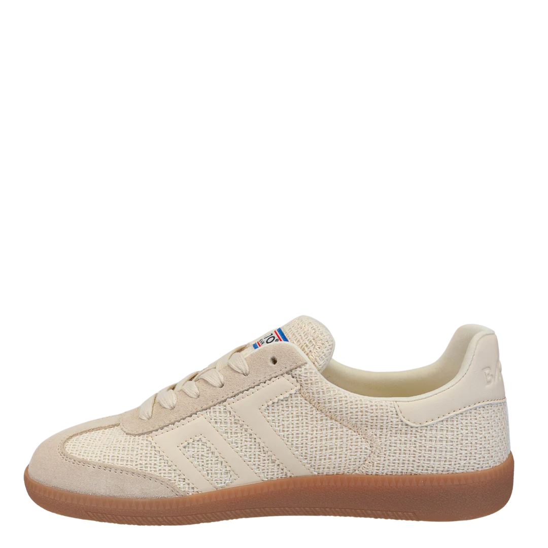 Back 70 | IUTA 2512 in Beige Sneakers