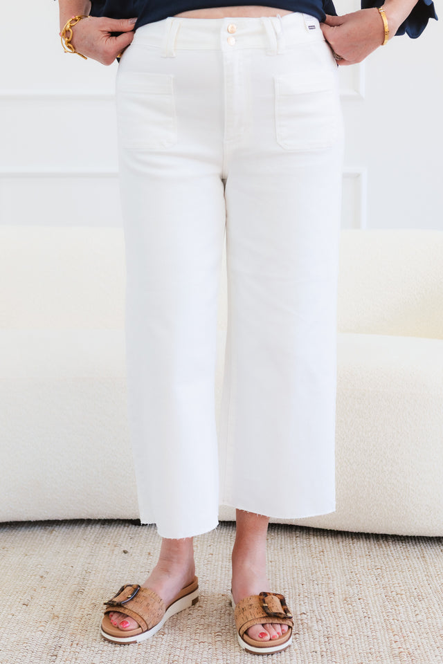 Judy Blue | High Waisted Wide Crop Front Patch Pockets
