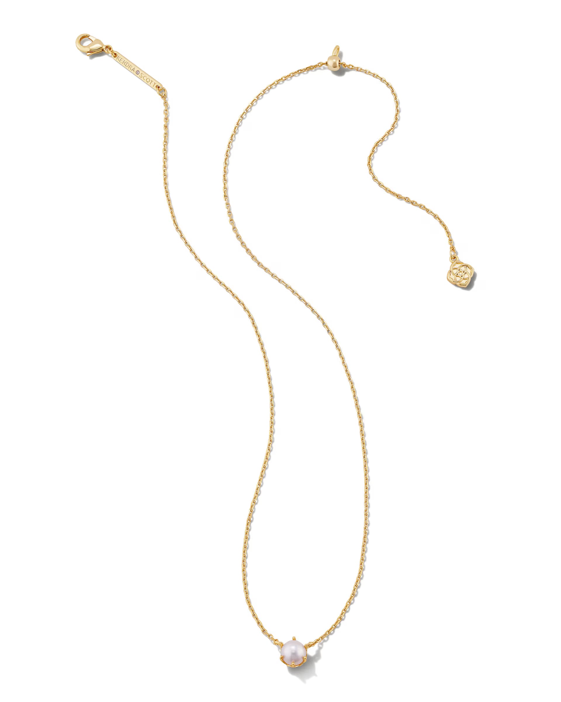 Kendra Scott | Ashton Gold Pendant Necklace in Freshwater Cultured Pearl