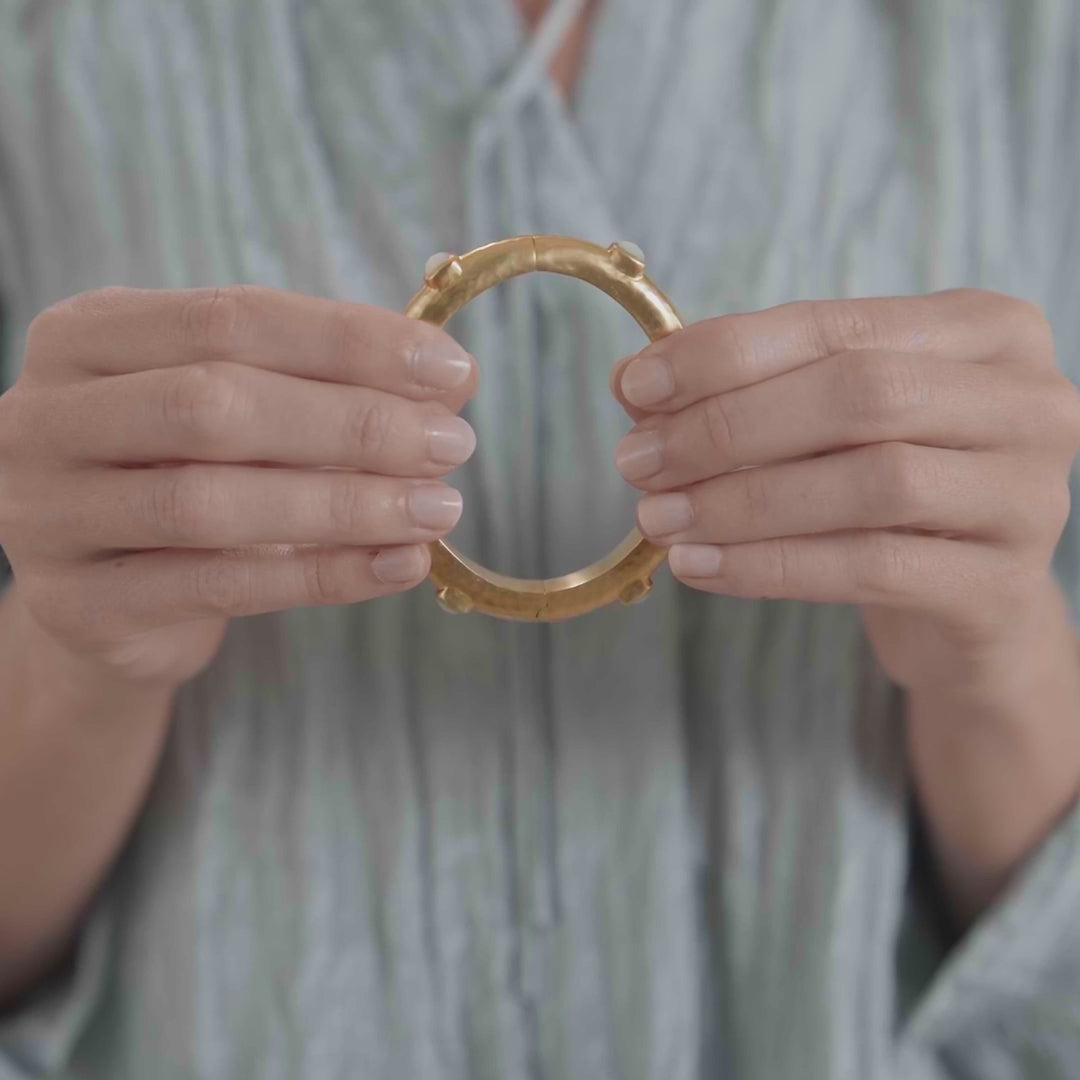 Julie Vos | Catalina Stone Hinge Bangle