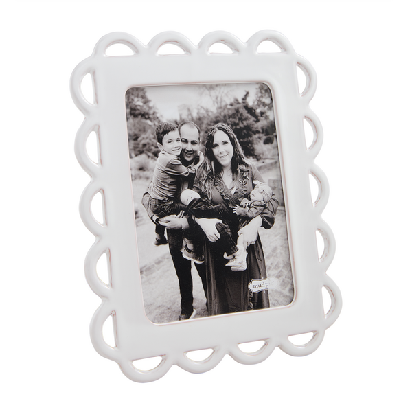 Mudpie | Ceramic Scallop Frame