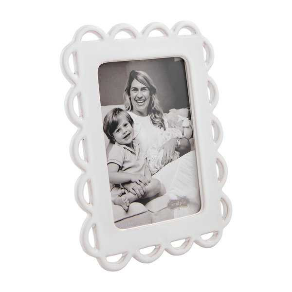 Mudpie | Ceramic Scallop Frame